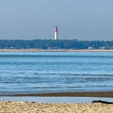 Holiday home Maison T2 Au Calme Avec Terrasse Couverte Spacieuse Arcachon