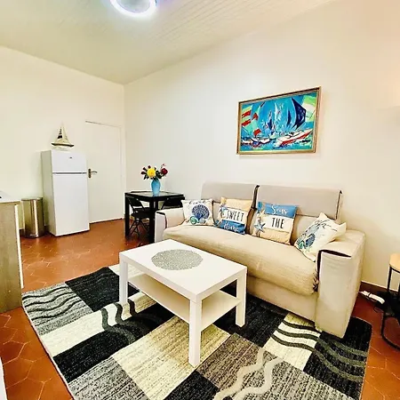 Casa vacanze Maison Proche Et Centre Avec Ménage, Draps Et Serviettes Inclus Arcachon