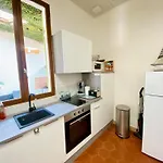 Maison Proche Et Centre Ville, Climatisee Avec Menage, Draps Et Serviettes Inclus Holiday home