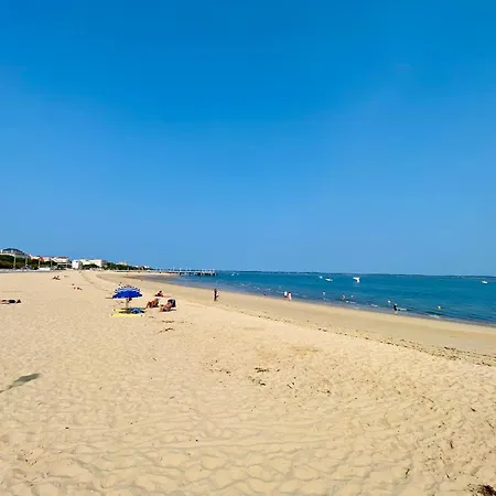 Plage Et Centre Ville A Pied, La Maison Du Pecheur Est Climatisee Avec Menage, Draps Et Serviettes Inclus * アルカション