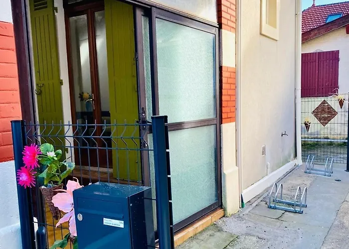 Maison Proche Plage Et Centre Ville, Climatisee Avec Menage, Draps Et Serviettes Inclus
